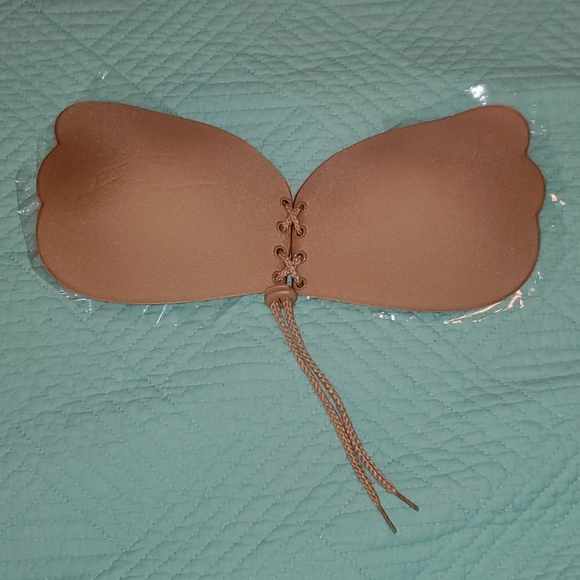 "Magic" Backless / Strapless Push-Up Bra - Picture 3 of 8